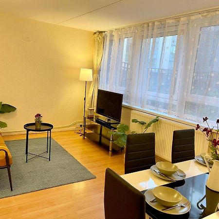 3Br Central London Close Station Extérieur photo